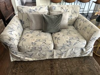 Potter Barn Slipcover Sofa