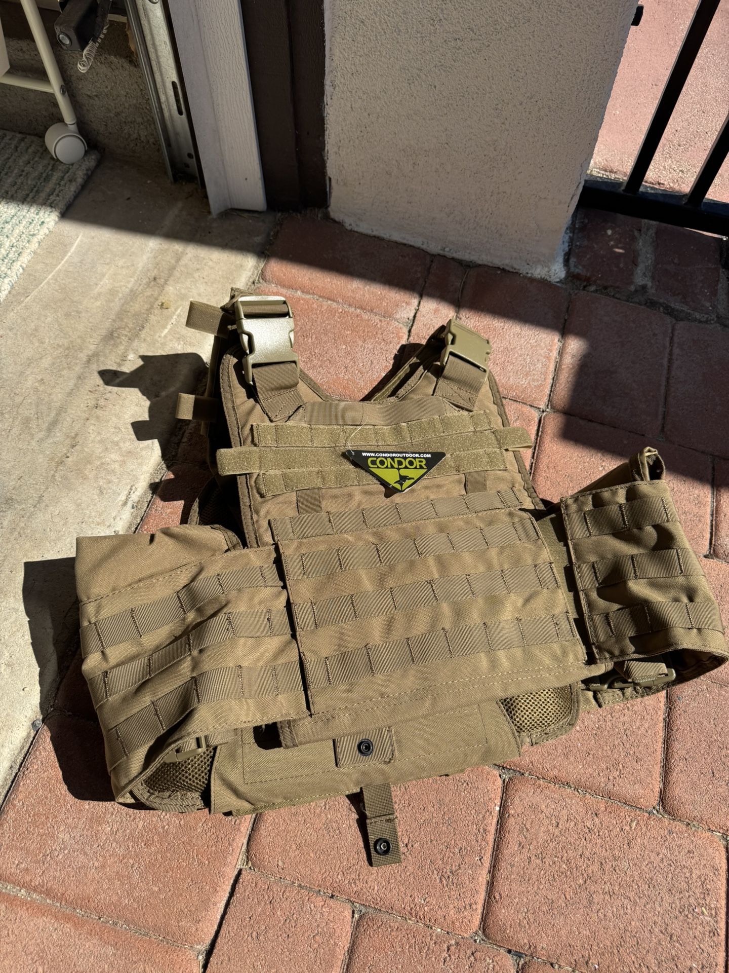 Condor Plate Carrier