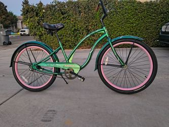 Woman's Electra 3 speed Beach Cruiser-must see