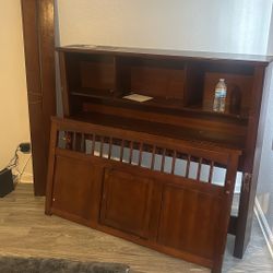 Full Size Bed w/ Headboard