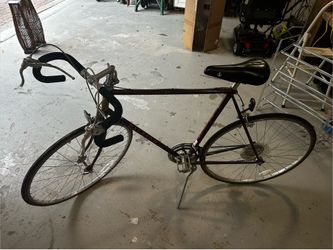 Vintage Raleigh Road Bike – Lightweight Steel Frame