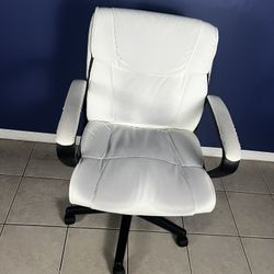White Computer Chair 