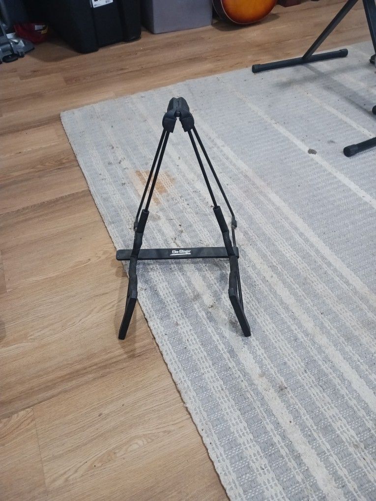On Stage Guitar Stand