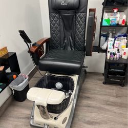 Pedicure Throne
