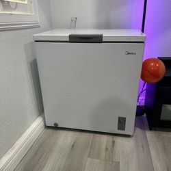 Midea chest Freezer 