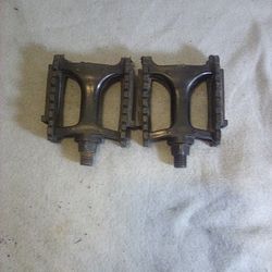 Bicycle Pedals 1/2"