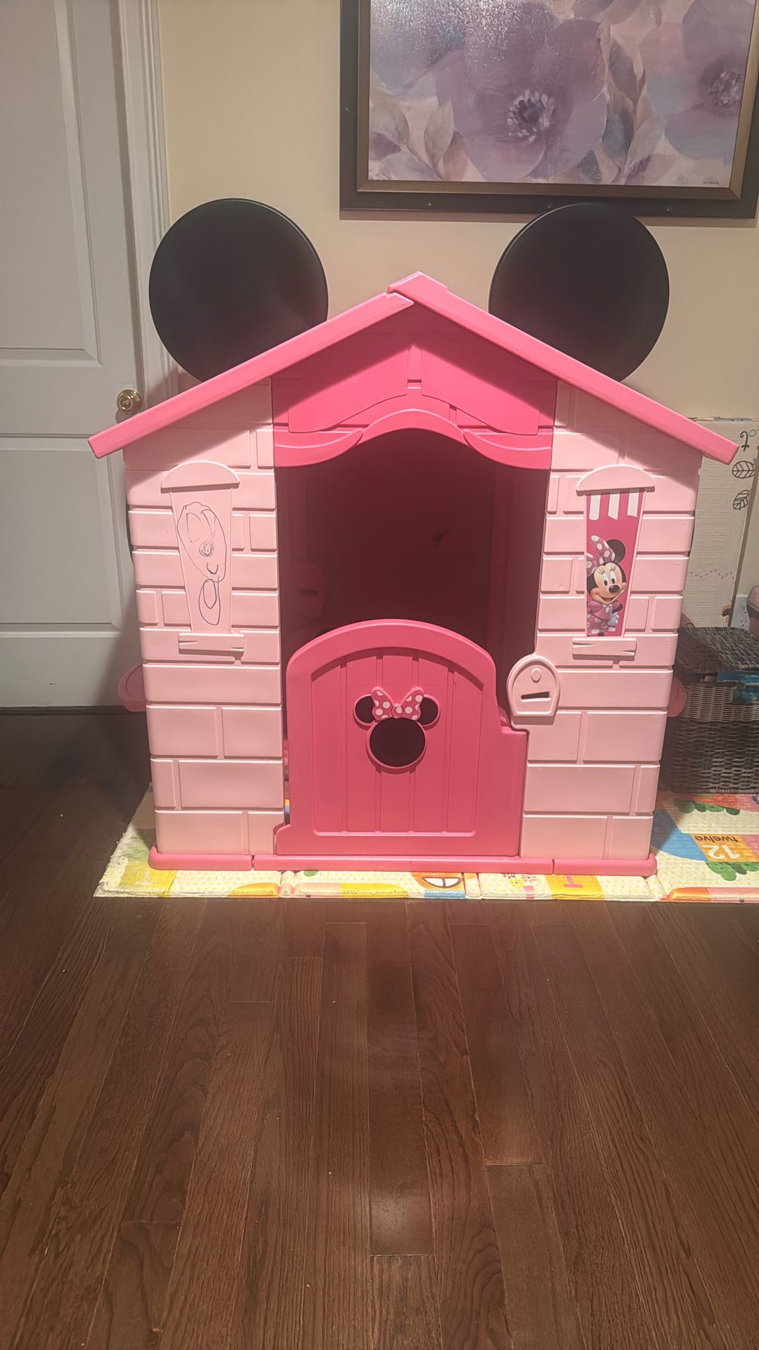 Mickey Mouse Doll house