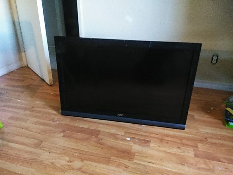 42' Vizio brand new tv