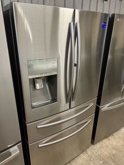 Samsung 4 door  stainless refrigerator