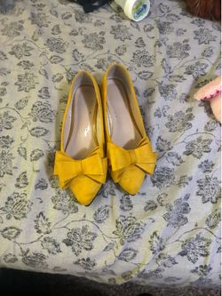 Size 7.5-8 Yellow Shoes
