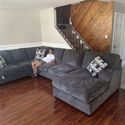 Newly Used Living Room Set Sectional