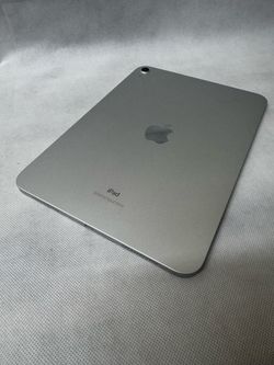 Apple iPad 10th Generation 64GB Silver Wi-Fi Great Condition Apple Tablet MPQ03LL/A