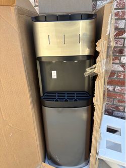 Brand New Water dispenser