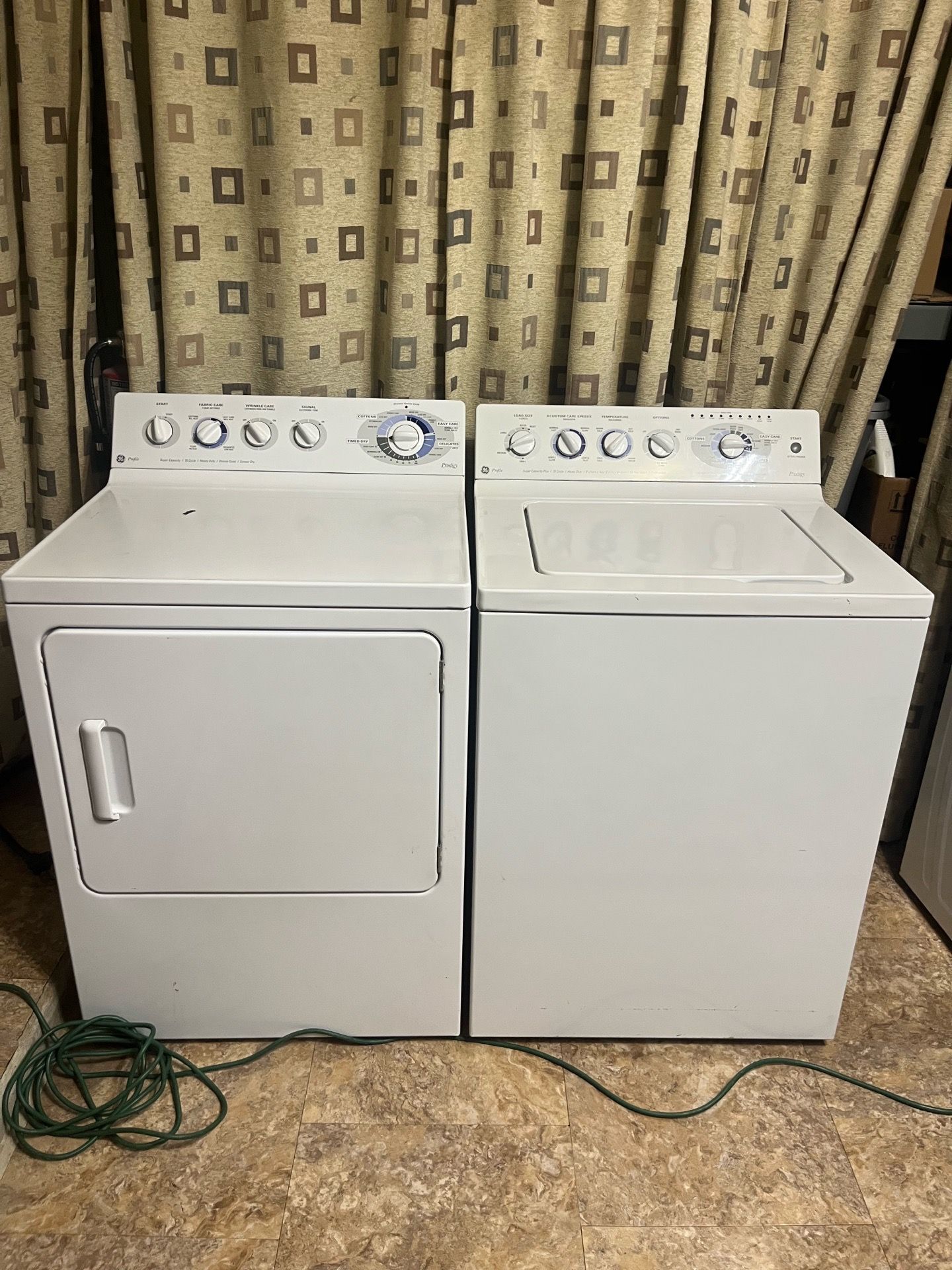 GE Washer & Dryer Set