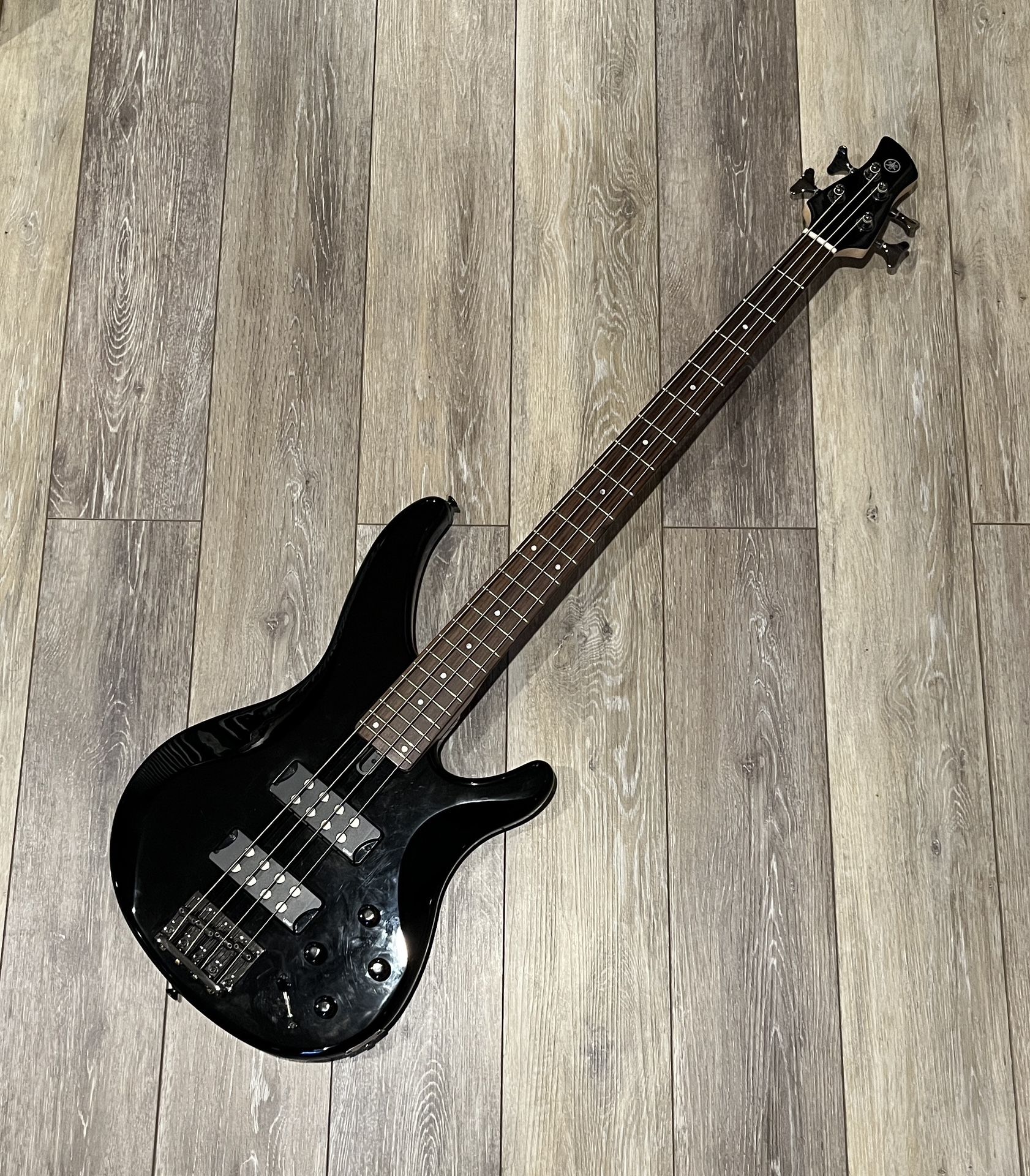 Yamaha TRBX304