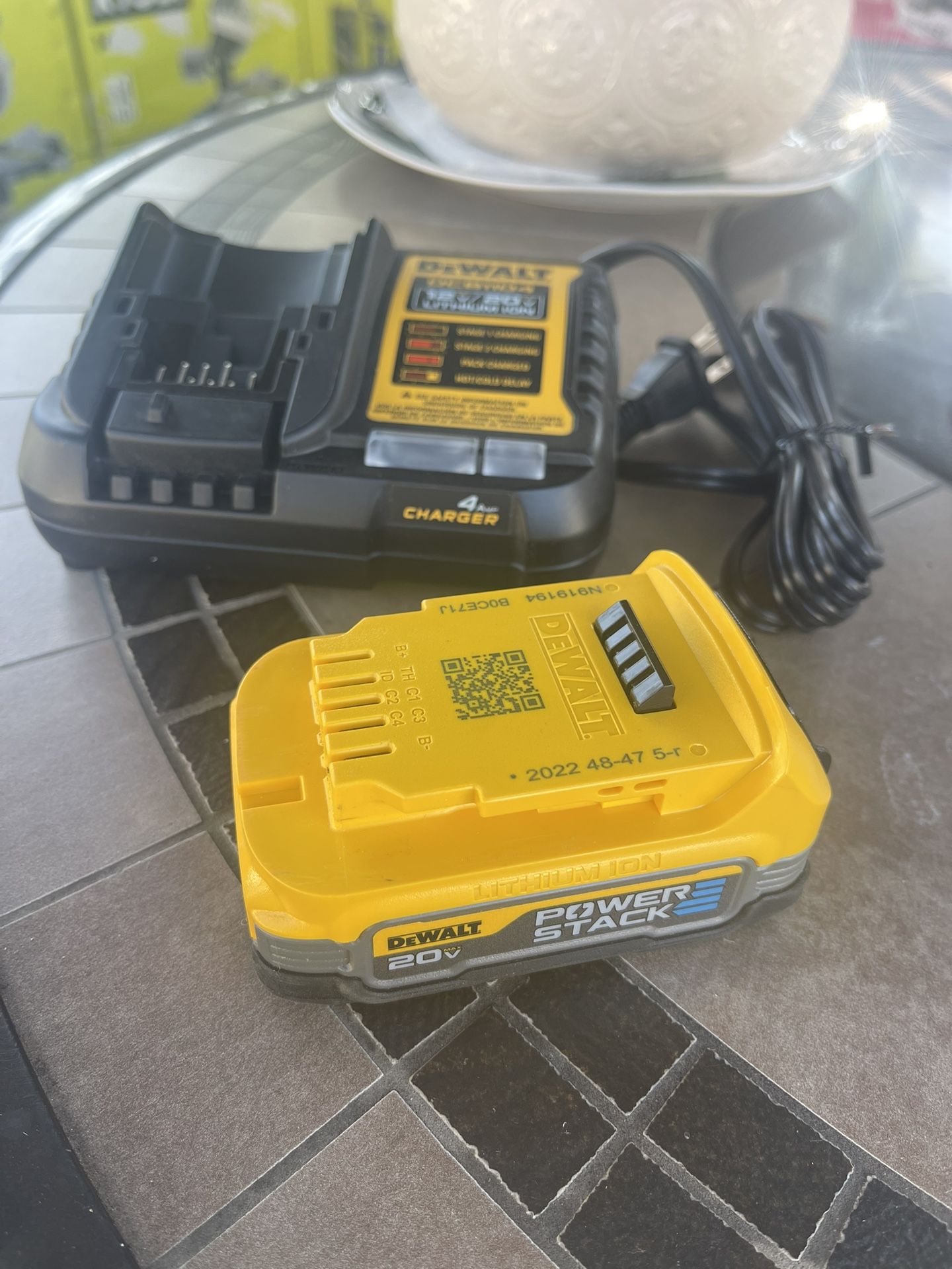 DEWALT 20V MAX XR POWERSTACK Lithium-Ion Battery Starter Kit with 1.7Ah Battery and Charger