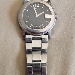 GUCCI watch