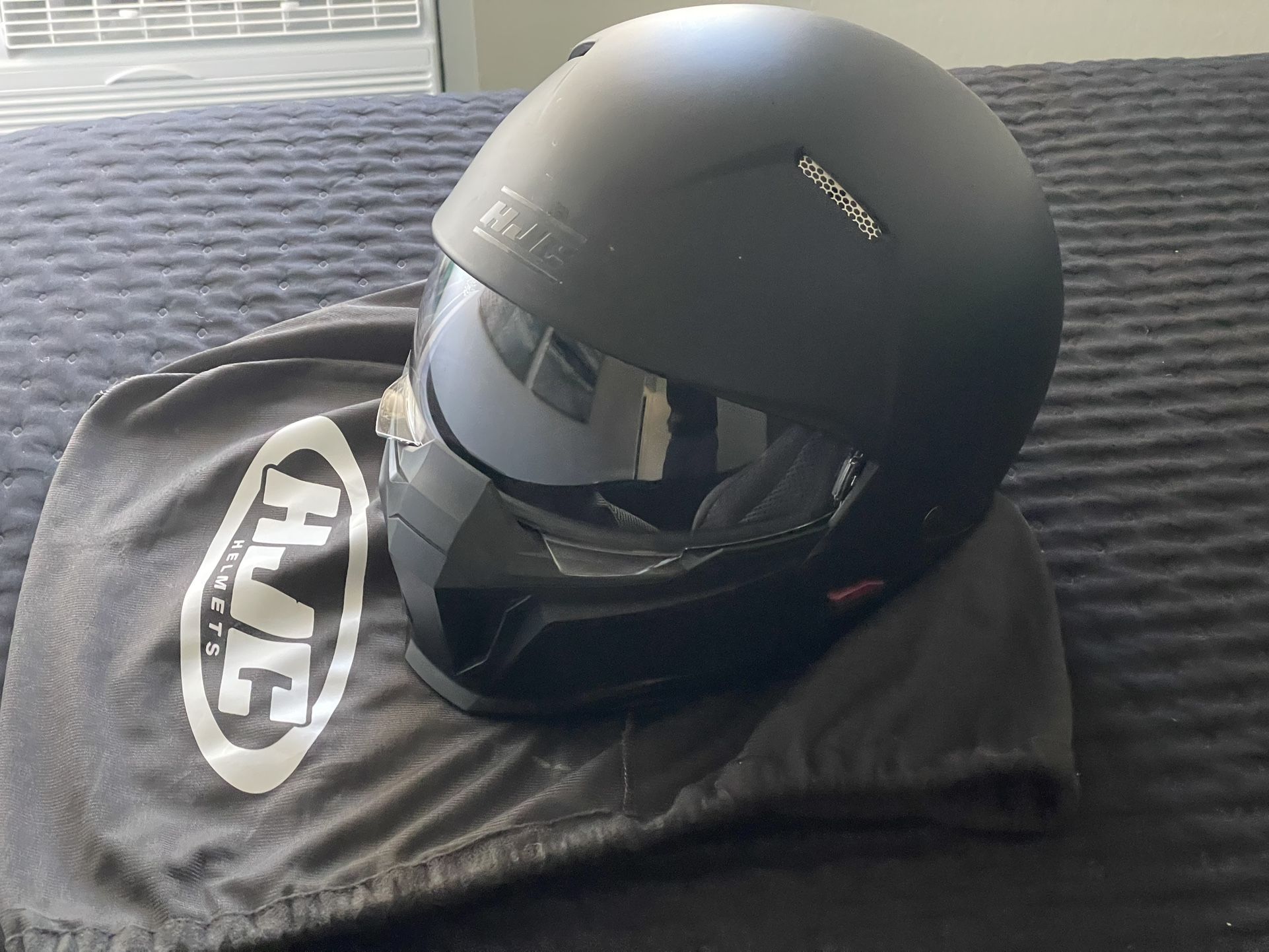 HJC i20 Motorcycle Helmet Large