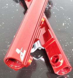 Aeromotive Billet Aluminum fuel rails for Ford 5.0L