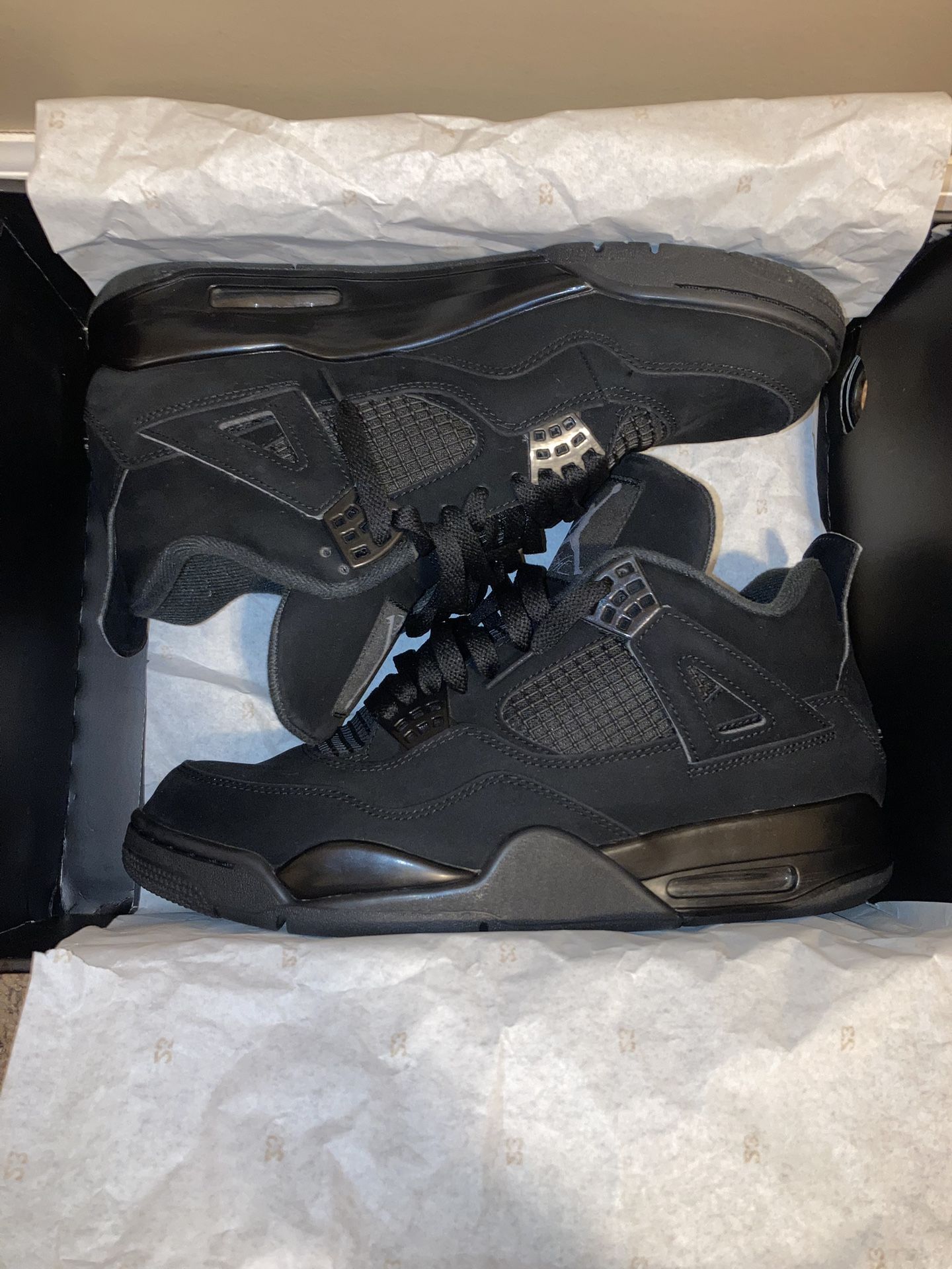 Jordan 4 Retro Black Cat (2020).