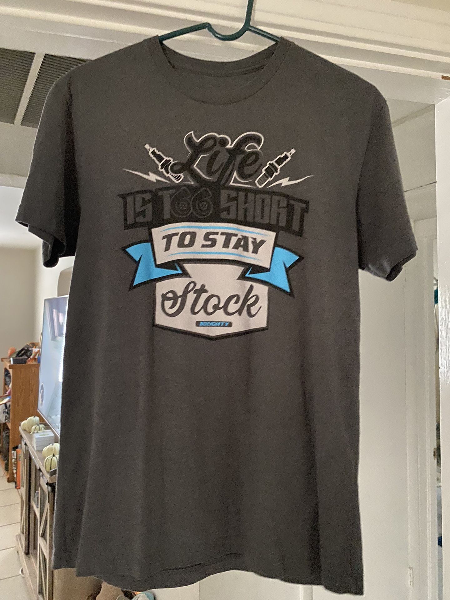 MENS SHIRT SIZE M