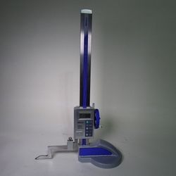 Mitutoyo 12in Height Gage 570-313