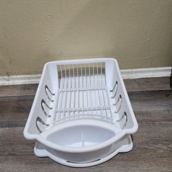 Dish drainer in good condition