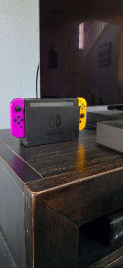 Nintendo Switch 1, version 2