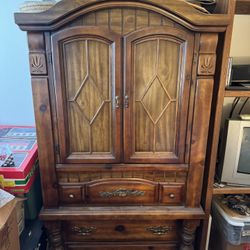 Dresser / armoire