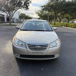 Hyundai Elantra 2010