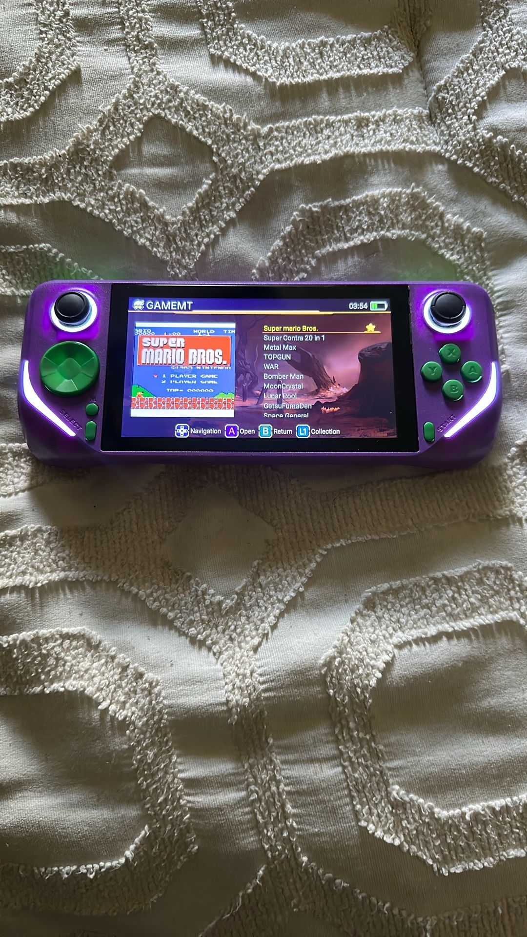 Handheld Gaming Device. Over 13 Consoles