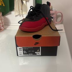 Kids Retro Jordan’s 12 Size 9c 