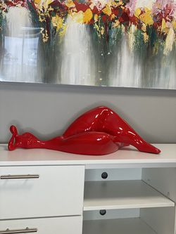 Big lady red / home decoration / sculpture red