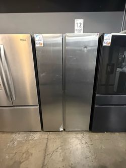 SAMSUNG STAINLESS STEEL SIDE BY SIDE REFRIGERATOR WITH ICEMAKER ONLY 😍