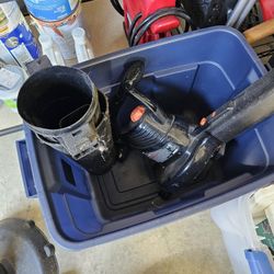 Black And Decker Leaf Blower  Make an Offer