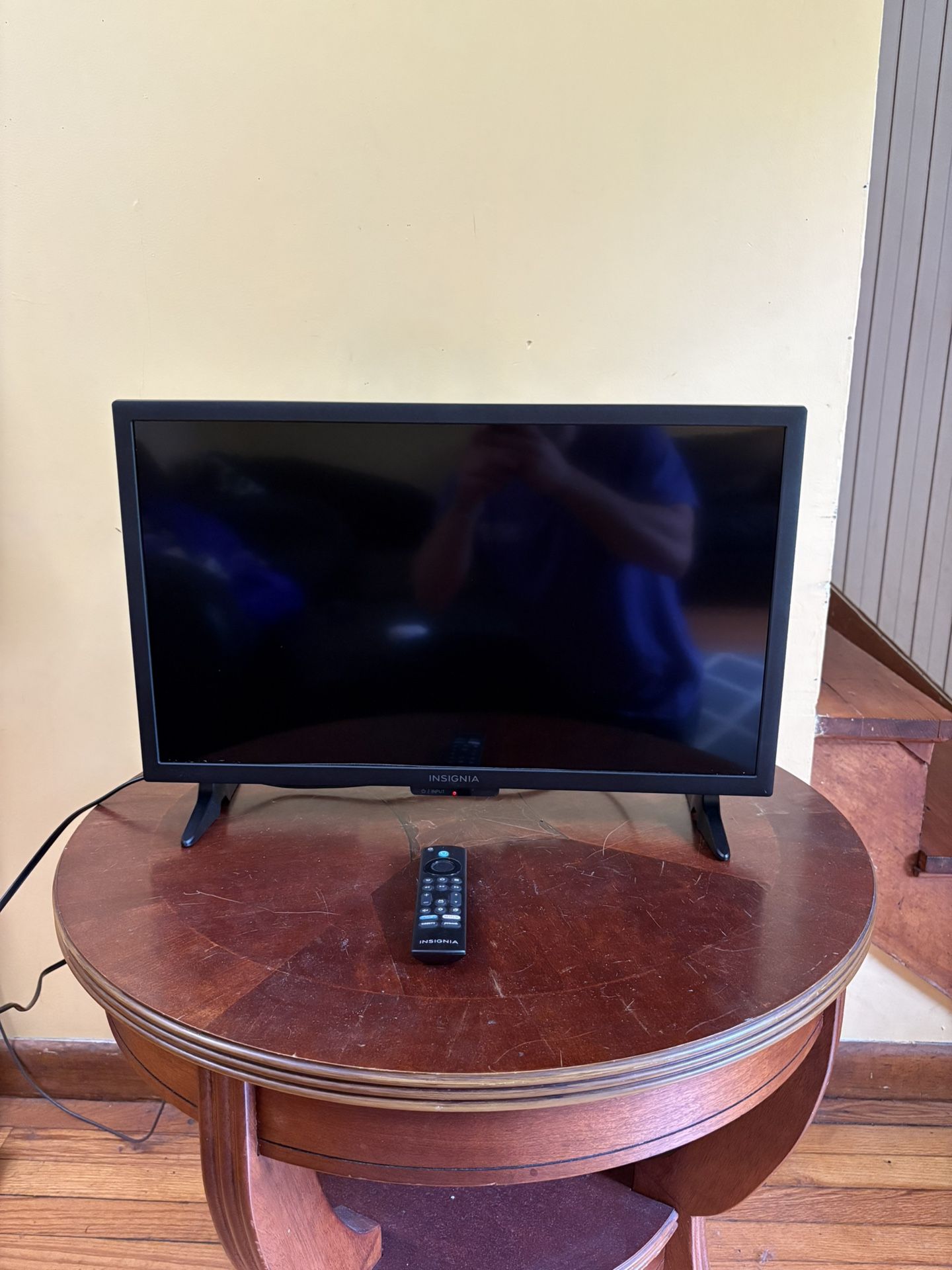 24” Flatscreen Smart TV - Remote Included