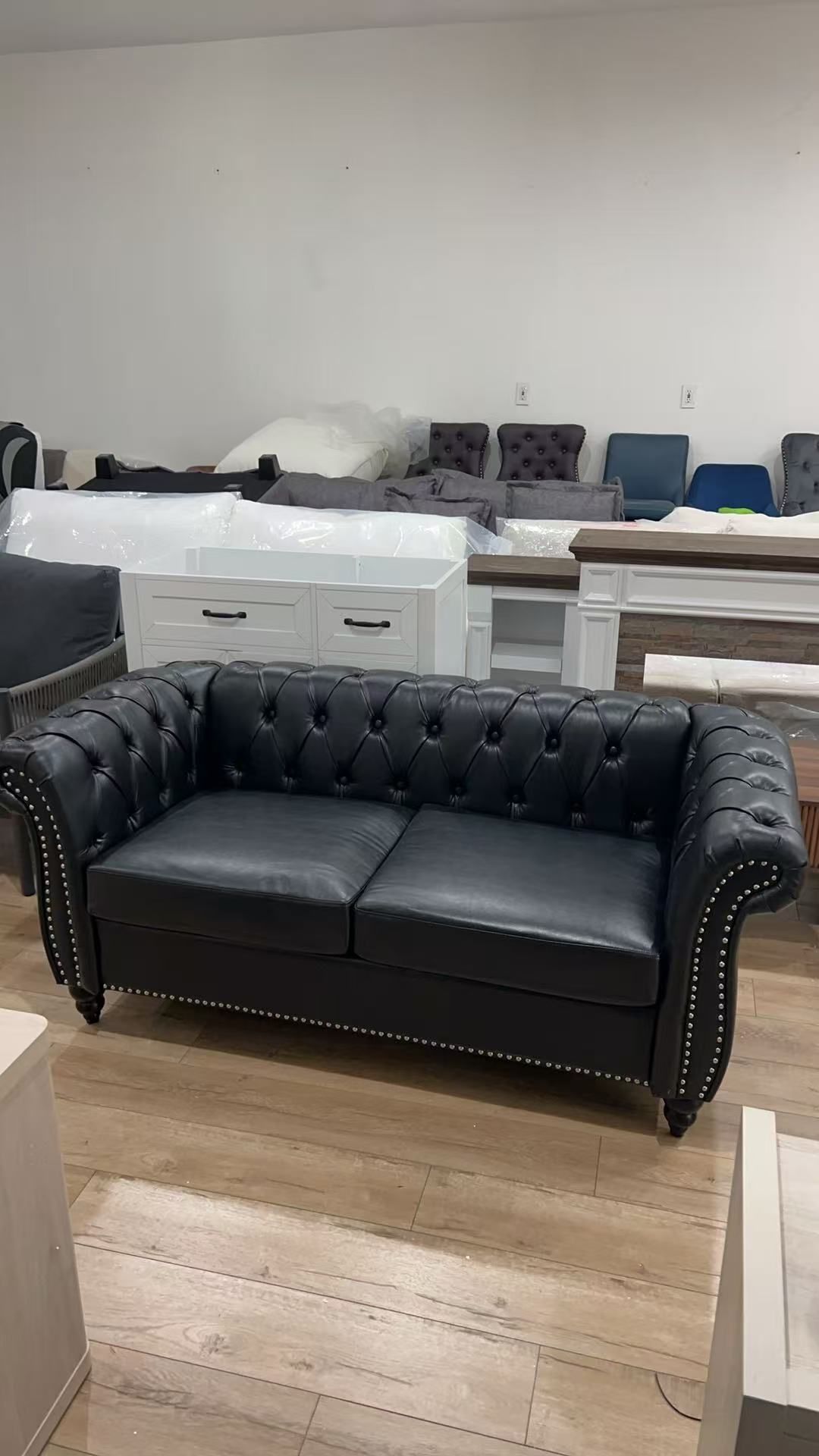 Leather Sofa, Chesterfield Tufted Upholstered 2 Seater Couch, Modern Loveseat Couch Classic Furniture for Living Room Bedroom (Black)