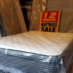 New Full Size Mattress/Boxspring 