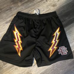 EE Shorts 