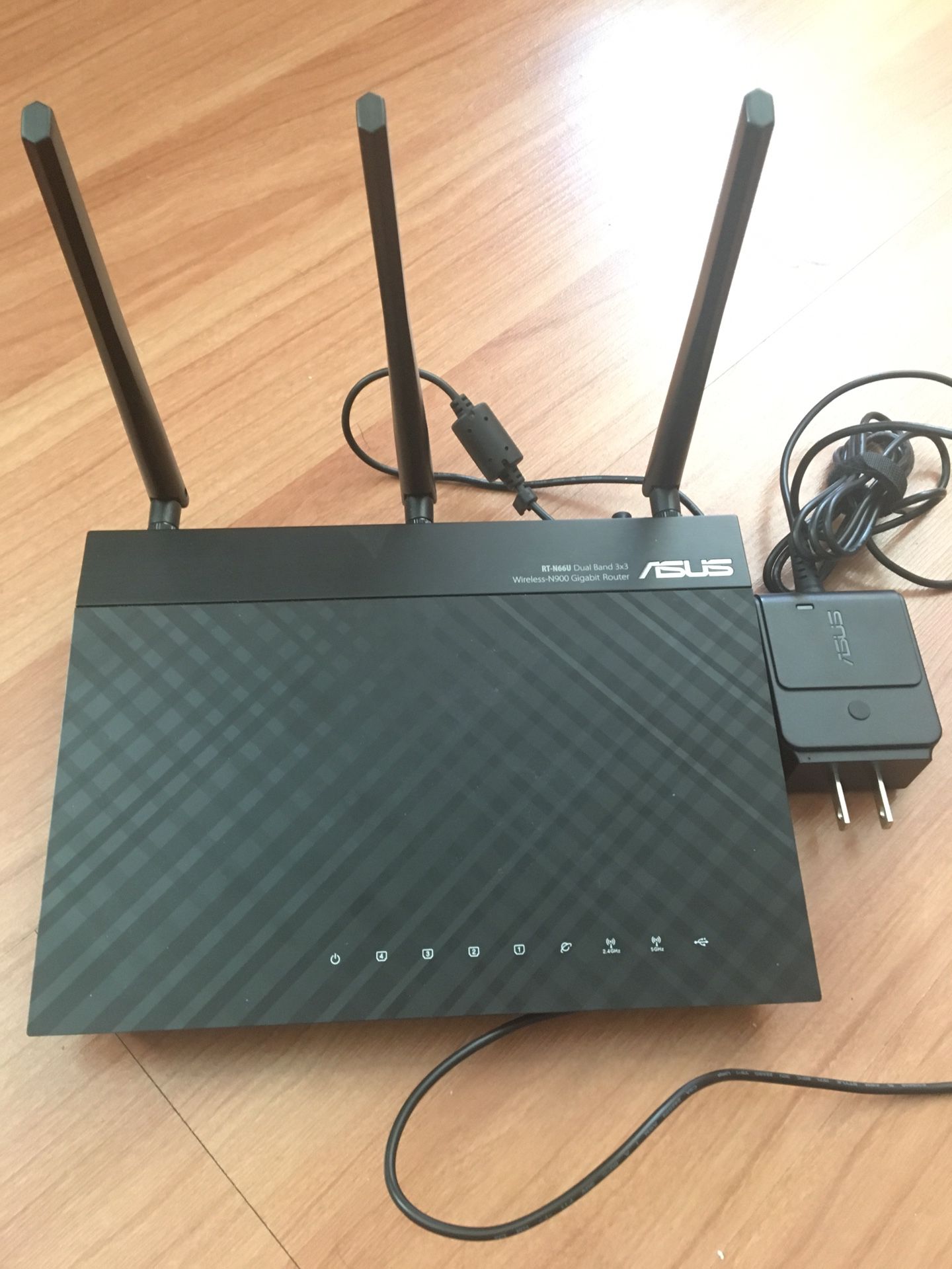 Router ASUS RT-N66U B1 Dual-Band Wireless-N900 Gigabit