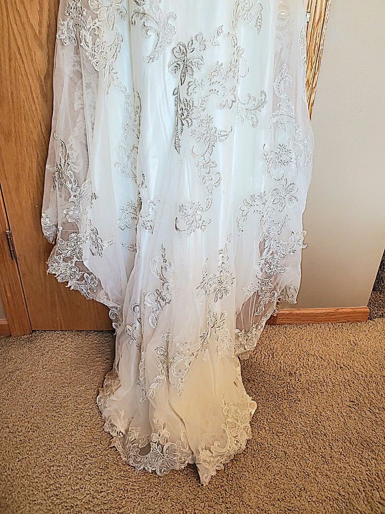 Maggie Sottero Wedding Dress