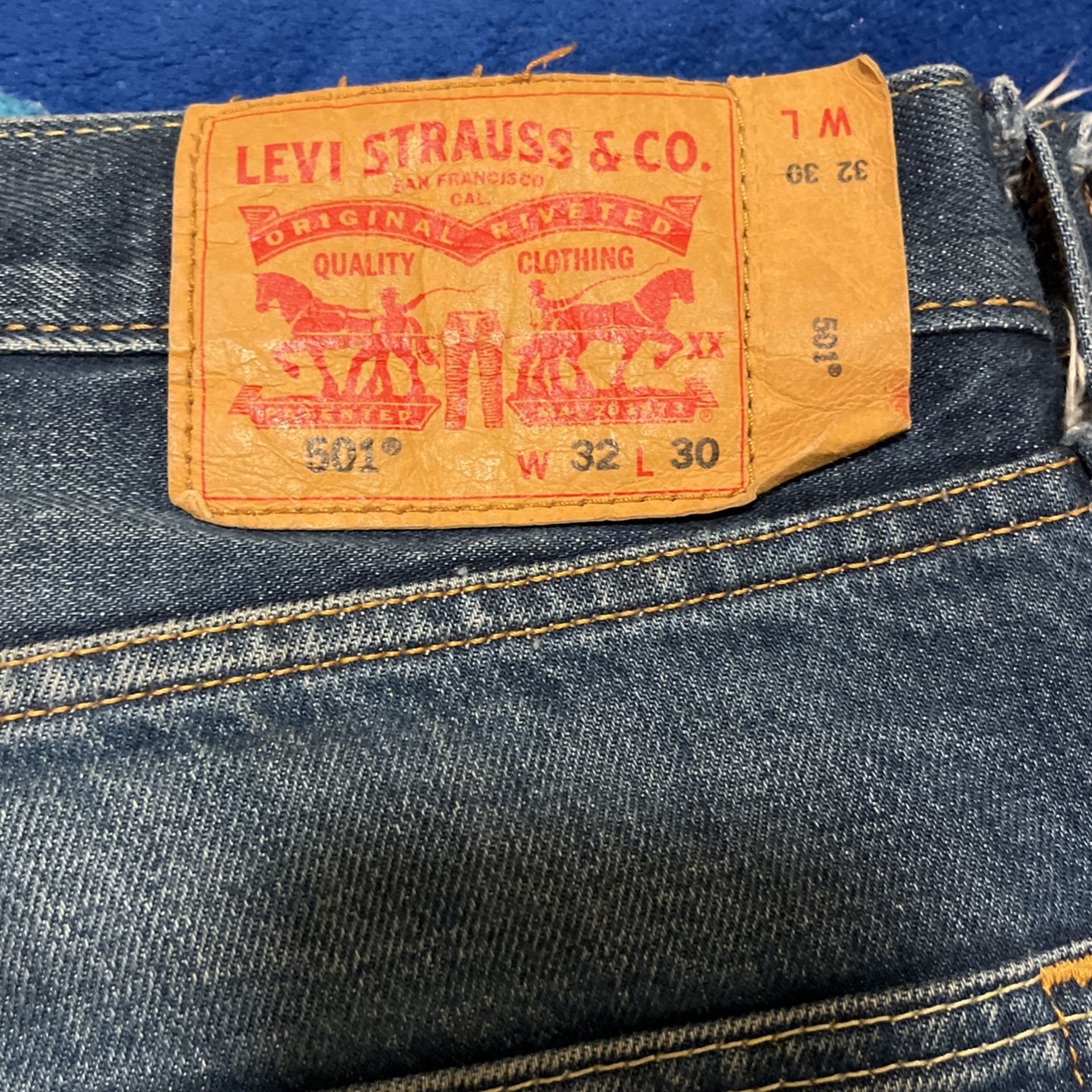 Levi’s 501s 32/30