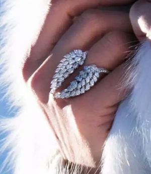 Photo Angel Wings Ring 925 Sterling Silver Marquise Cut AAAAA CZ