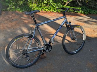 Trek 6700 Mountain Bike 27 Speed 21 Inch Large Deore LX