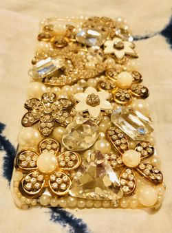 Bedazzled IPhone 5/5s Case GREAT CONDITION!