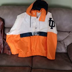 Vols Half Zip , Large In Size