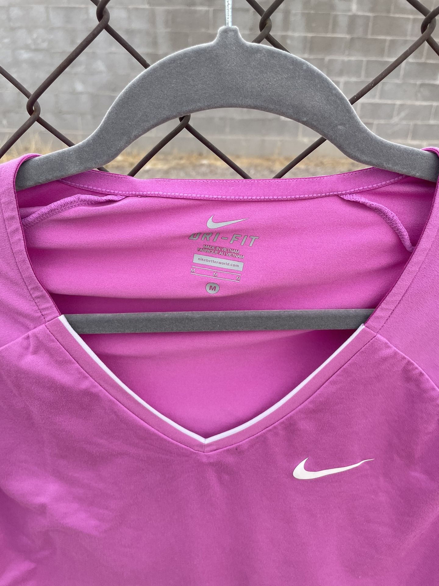 Niki Sport Athletic Shirt Dri Fit