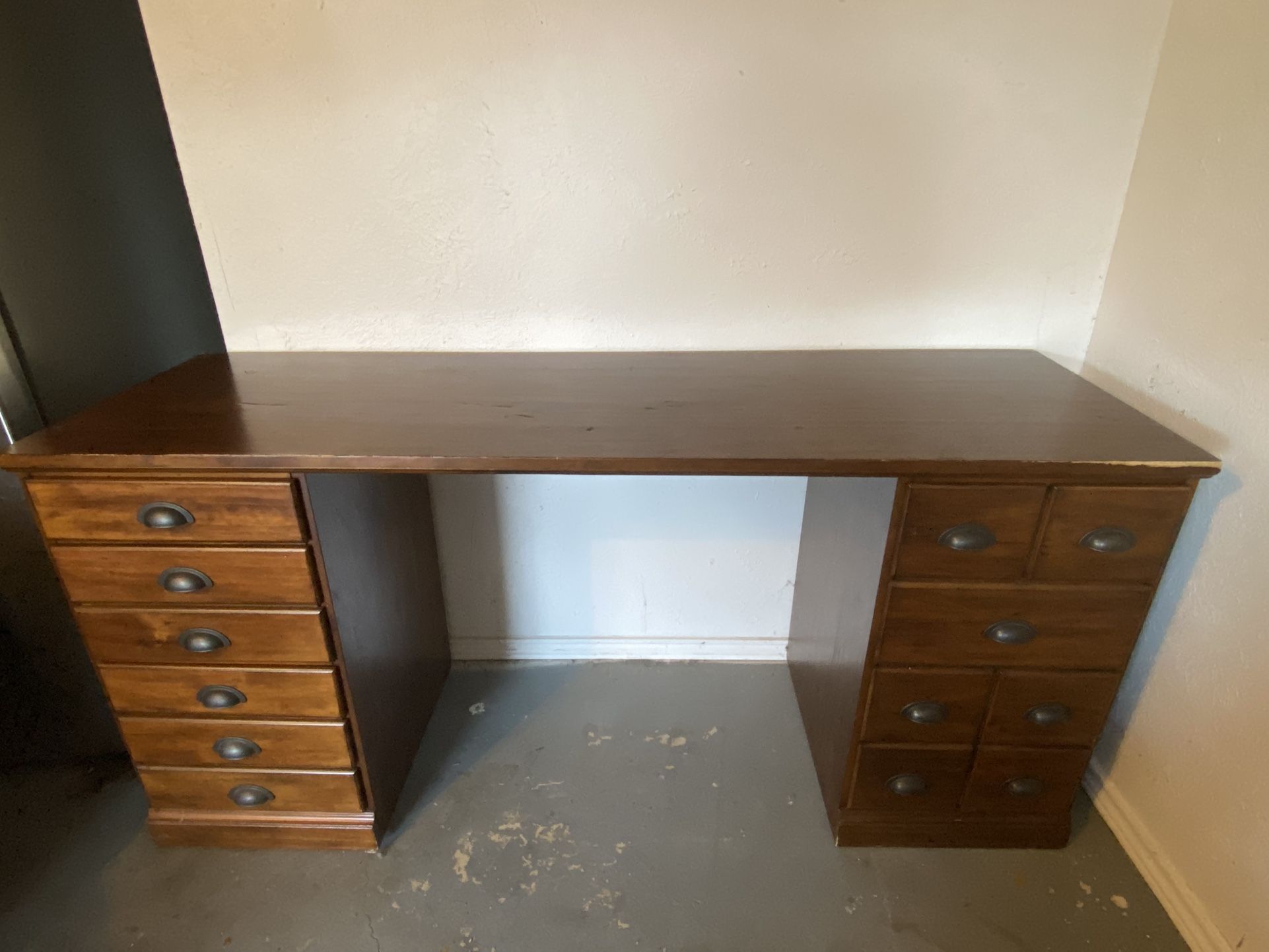 Desk With Drawers & Storage