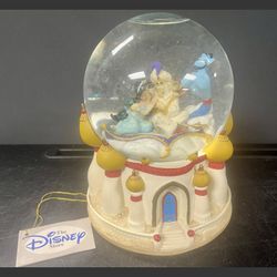 Disney Aladdin, Jasmine and Genie Musical Snow Globe “A Whole New World”