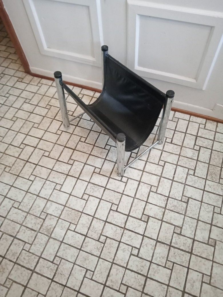 Magazine And Newspaper Organizer Rack/ Black Leather And Stainless Steel